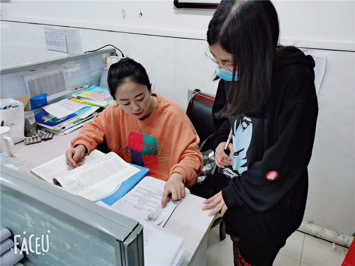 落實立德樹人任務(wù)，構(gòu)建和諧師生關(guān)系