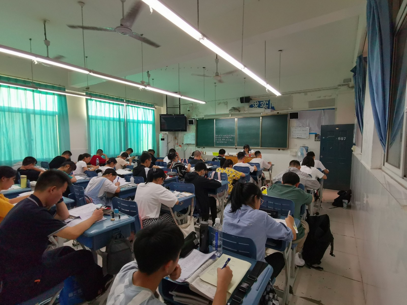 1598879516621200.jpg 1598879516621200.jpg