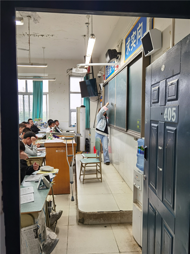 1619527540592394.jpg 杜袁1.jpg