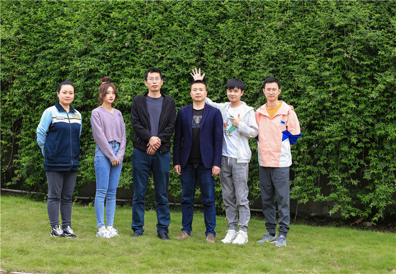 1622364619702199.jpg 十一班 左起:宋燕 汪淼 胡正康 李如成 韓孟汶 楊國棟.jpg