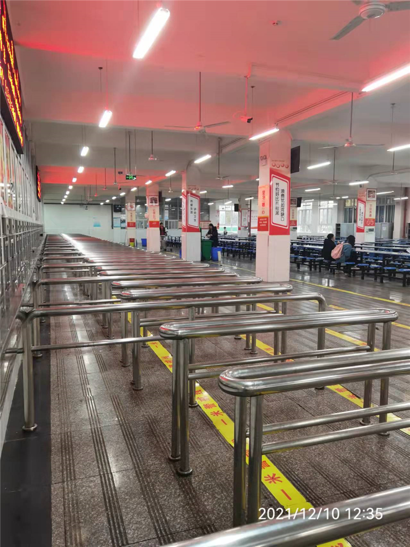 1639555749477171.jpg 12.10中午外.jpg