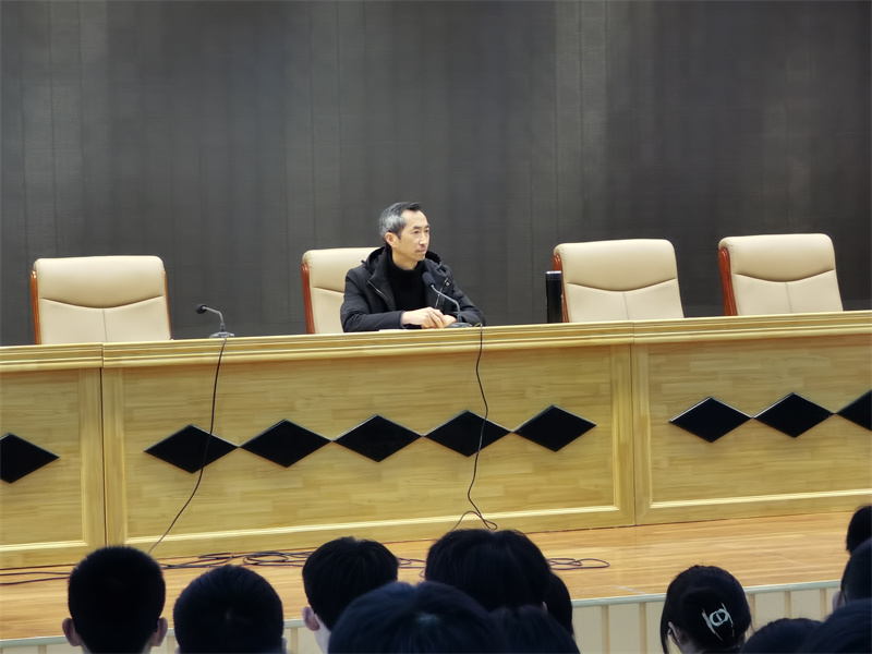 1646902293960452.jpg -5a8bd0453782c1a1.jpg