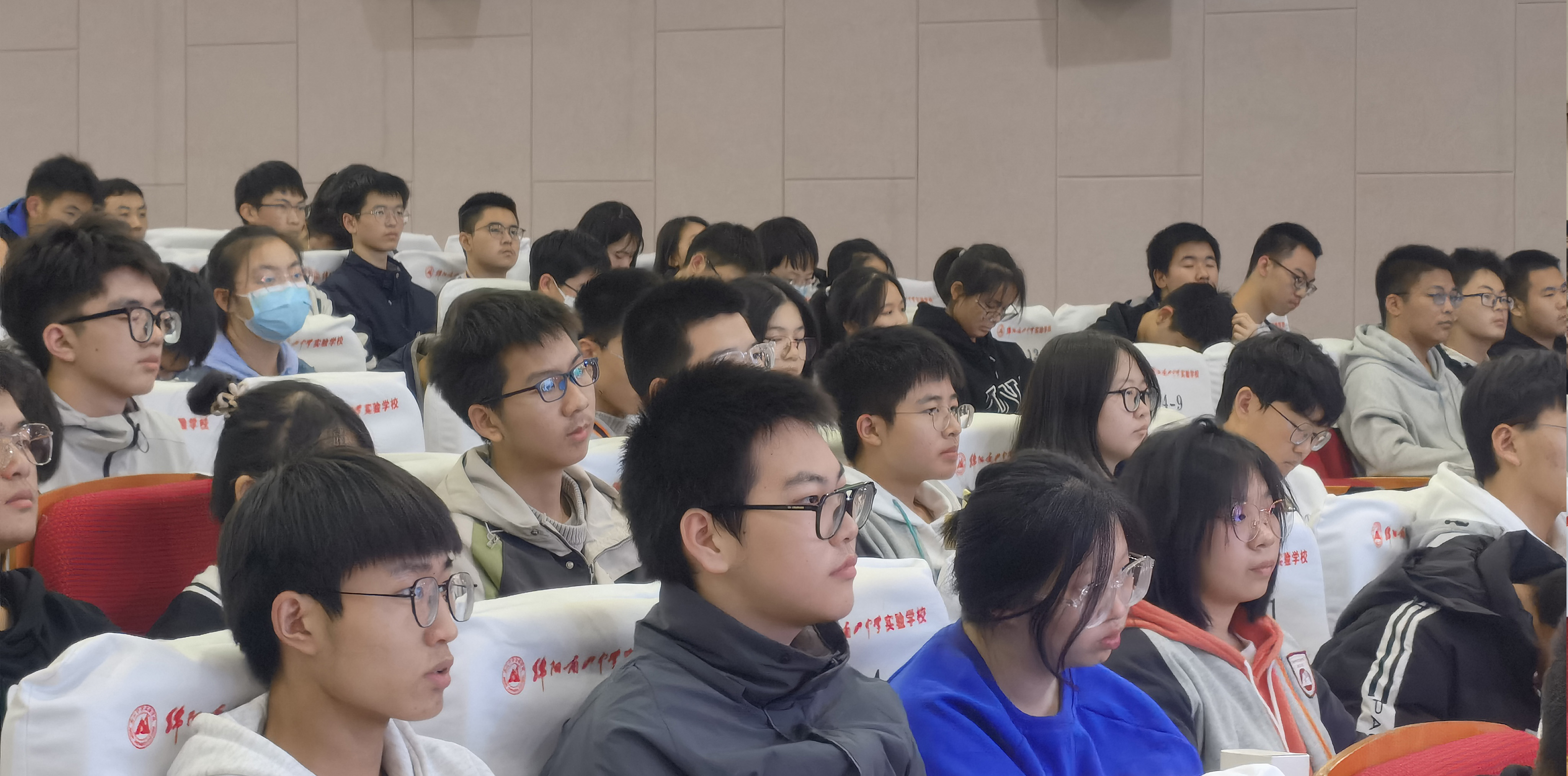 1667190925125739.jpg C.jpg