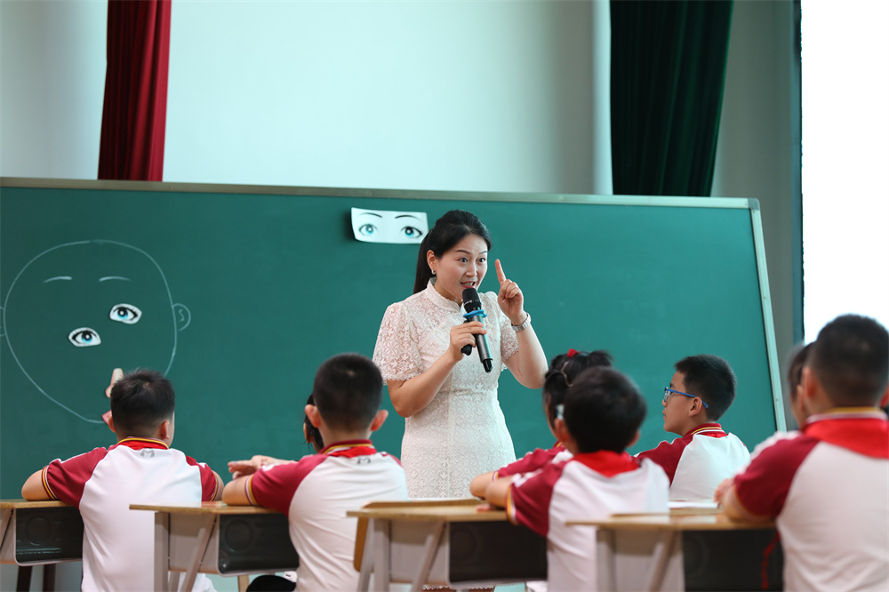 1726620213452478.jpg 8J7A0815.jpg